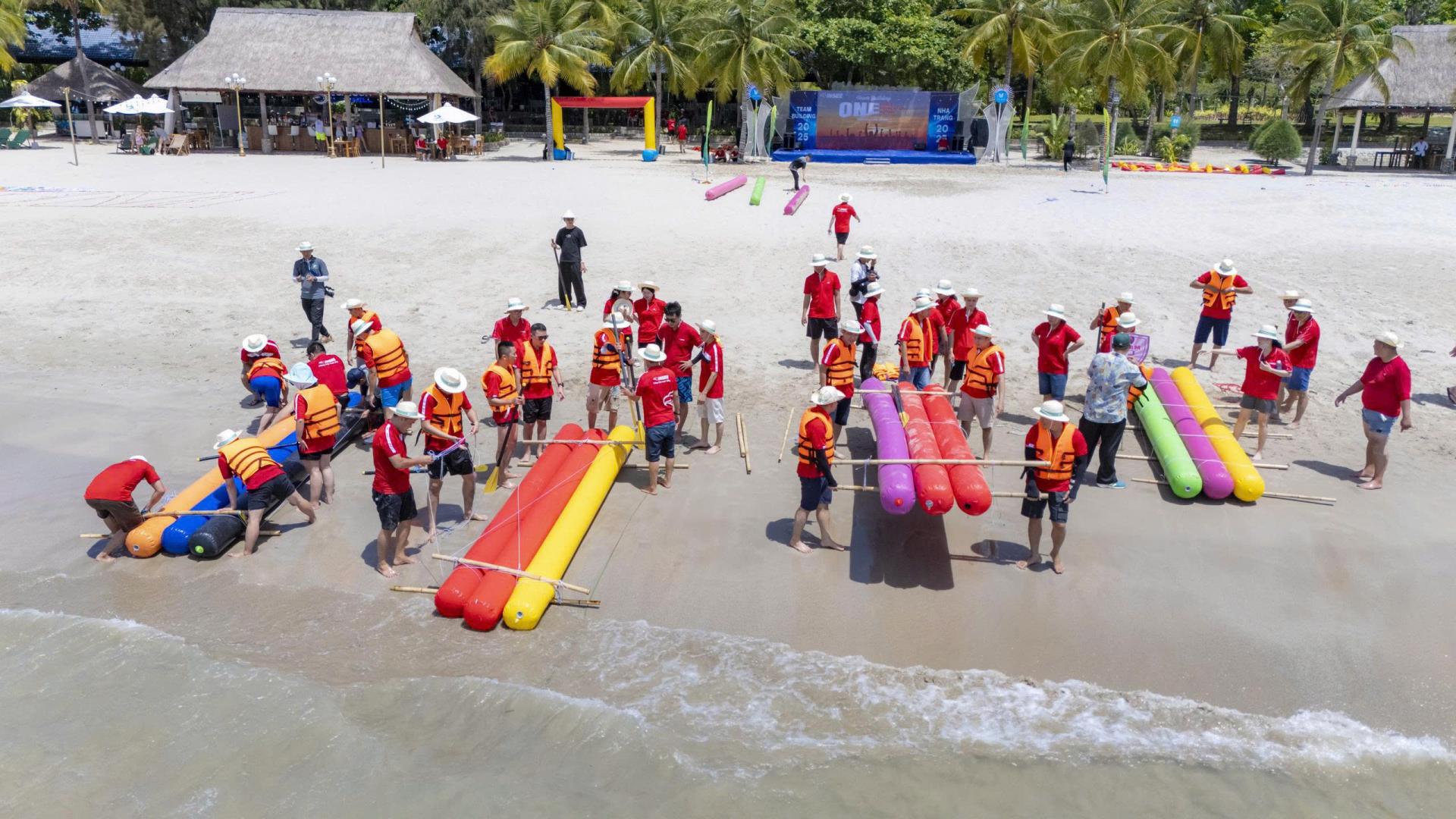 Team Building Amazing Race Bãi Biển 2026